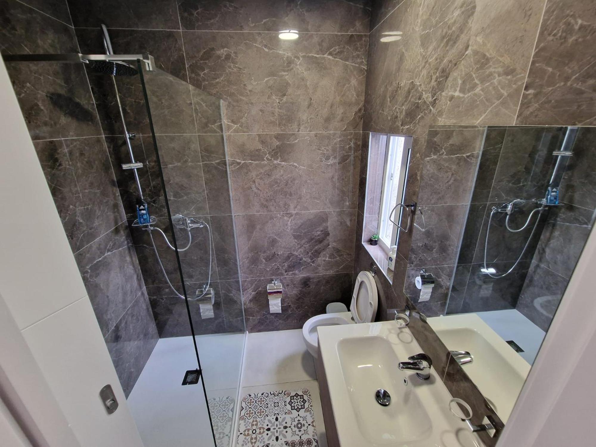 Sky Apartment 3 Сейнт Полс Бей Екстериор снимка